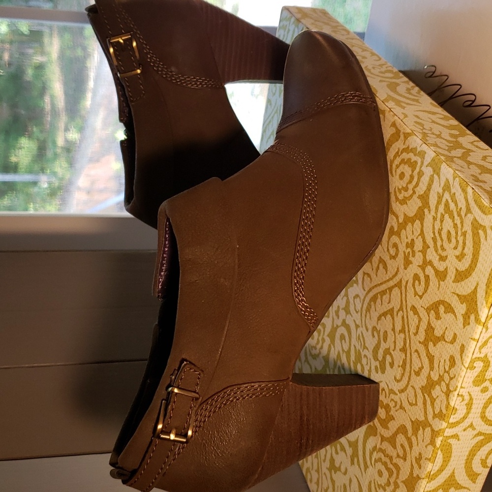 Madison leather upper 11 medium